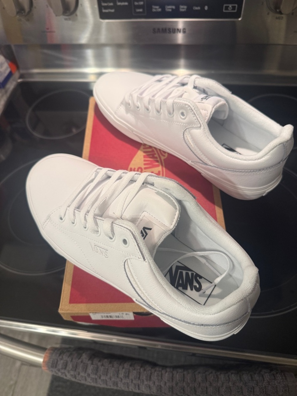 Vans Red and Kraft Cardboard Shoe Box - Picture 6 of 9